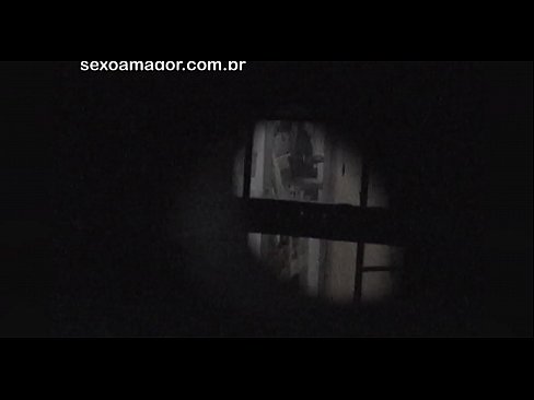 ❤️ 블론디는 중공 벽돌 뒤에 숨겨진 이웃 뱃사공에 의해 비밀리에 비디오에 녹화됩니다. ️ 섹스 비디오 ko.lansexs.xyz에서 ❌️❤